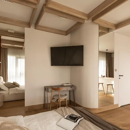 Softly Landmark View Center Free Parking Apartament *